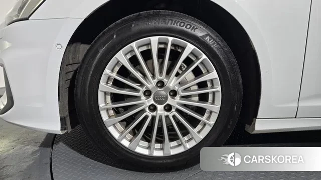 Audi A6 (C8) id 3788322 из Кореи 14