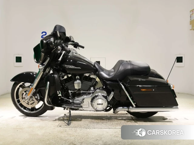 Проданный Harley-Davidson Street Glide FLHX1690 2012 из Японии