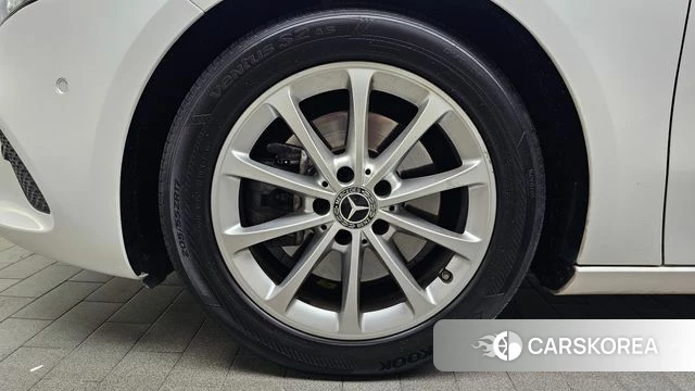 Mercedes-Benz A-Class W177 id 4632408 из Кореи 27
