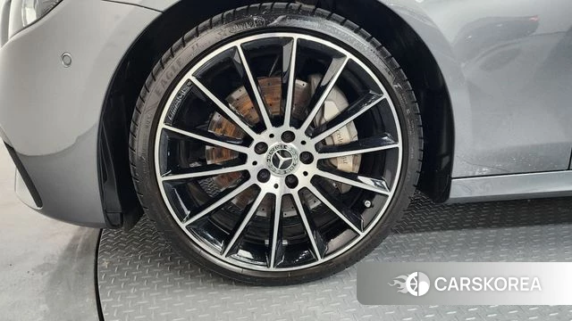 Mercedes-Benz E-Class W213 id 4623907 из Кореи 31