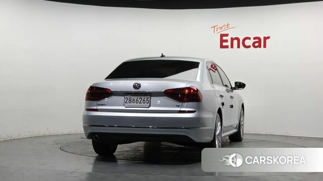 Volkswagen The New Passat id 3808159 из Кореи 14