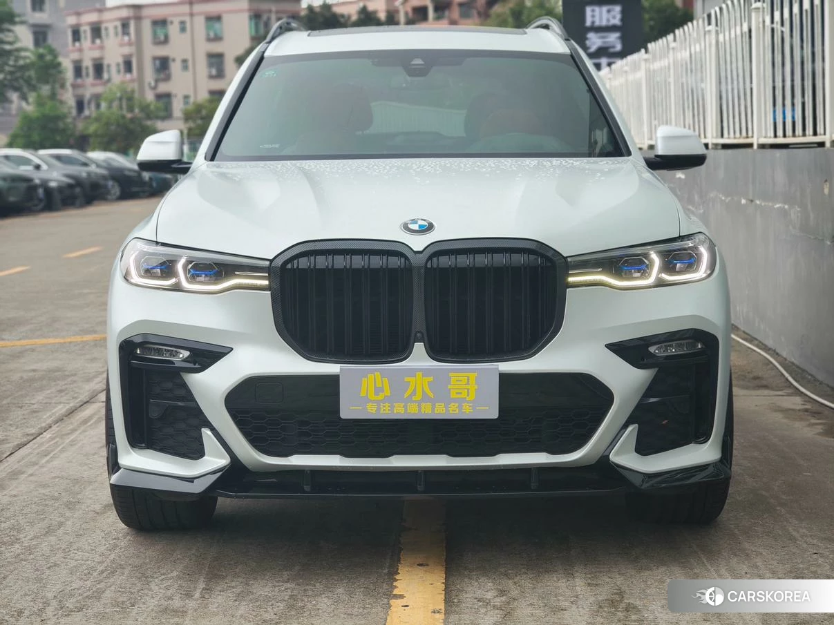 BMW X7 2021 Белый из Китая, фото 4