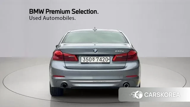 BMW 5 Series (G30) id 3723059 из Кореи 10