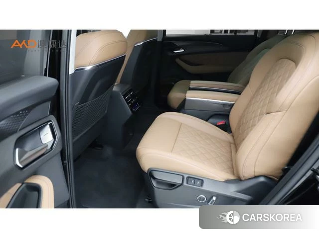 Audi Q6 2024 Черный из Китая, фото 5