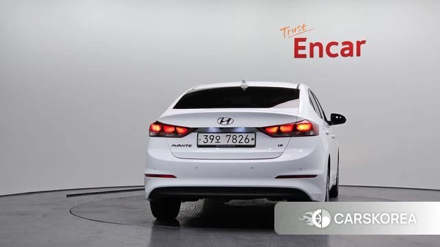 Hyundai Avante AD id 3937065 из Кореи 14