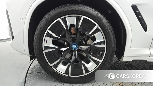 BMW iX3 id 4428608 из Кореи 27