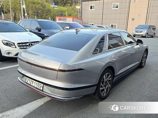 Hyundai Grandeur (GN7) id 3922500 из Кореи 12