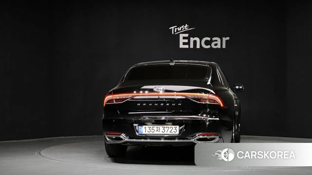 Hyundai The New Grandeur IG id 4293419 из Кореи 27