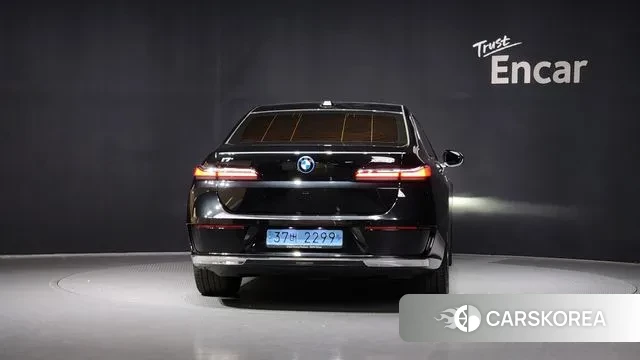 BMW i7 (G70) id 3400492 из Кореи 14