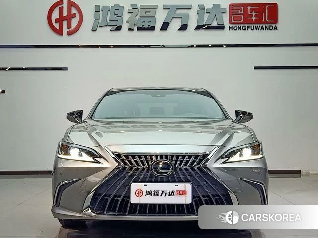 Lexus ES id 4298127 из Китая 19