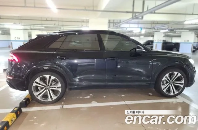 Audi Q8 (4M) 2022 Черный из Кореи, фото 4