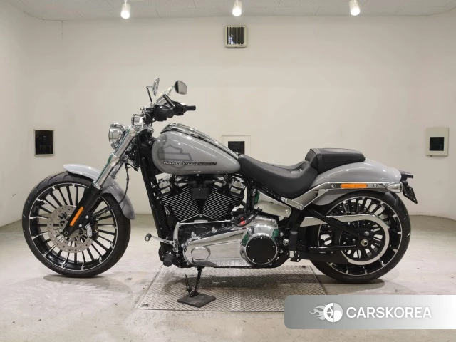 Harley-Davidson Softail Breakout FXBR 1920 2025 из Японии, фото 2