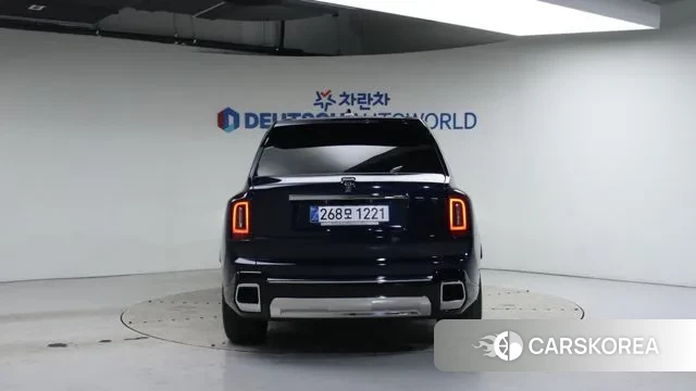 Rolls-Royce Cullinan id 3605472 из Кореи 12