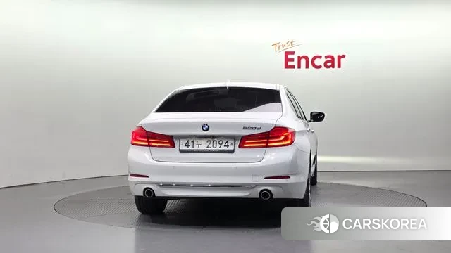 BMW 5 Series (G30) id 3396971 из Кореи 14