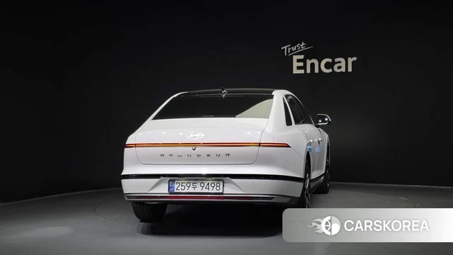 Hyundai Grandeur (GN7) id 4243036 из Кореи 14