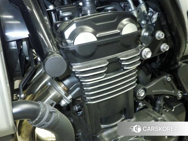 Engine photo