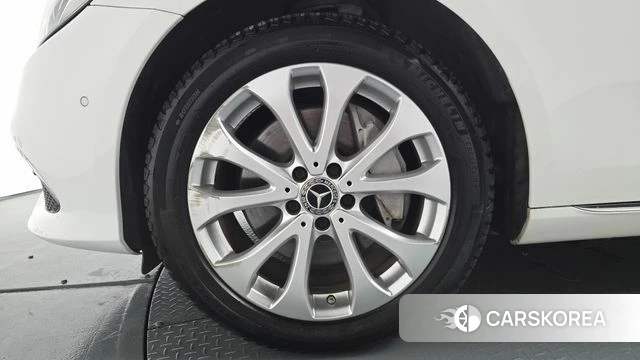 Mercedes-Benz E-Class W213 id 4751225 из Кореи 29