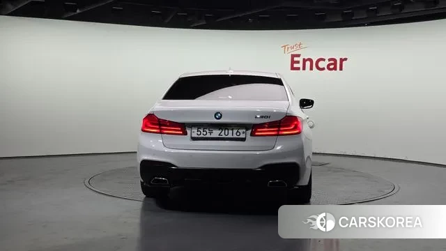 BMW 5 Series (G30) id 3766327 из Кореи 14