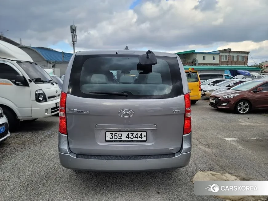 Hyundai The New Grand Starex id 1625655 из Кореи 14