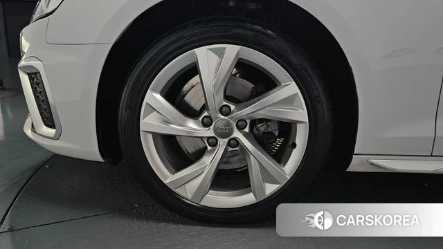 Audi A4 (B9) id 4457910 из Кореи 26