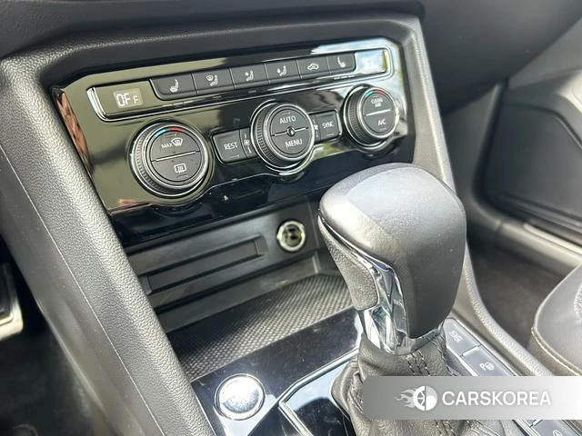 Volkswagen Tiguan L 2021 Белый из Китая, фото 4