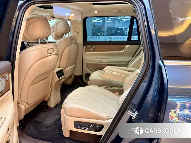 AITO Ask the world M9 2025 Черный из Китая, фото 6