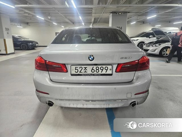 BMW 5 Series (G30) id 4310849 из Кореи 14