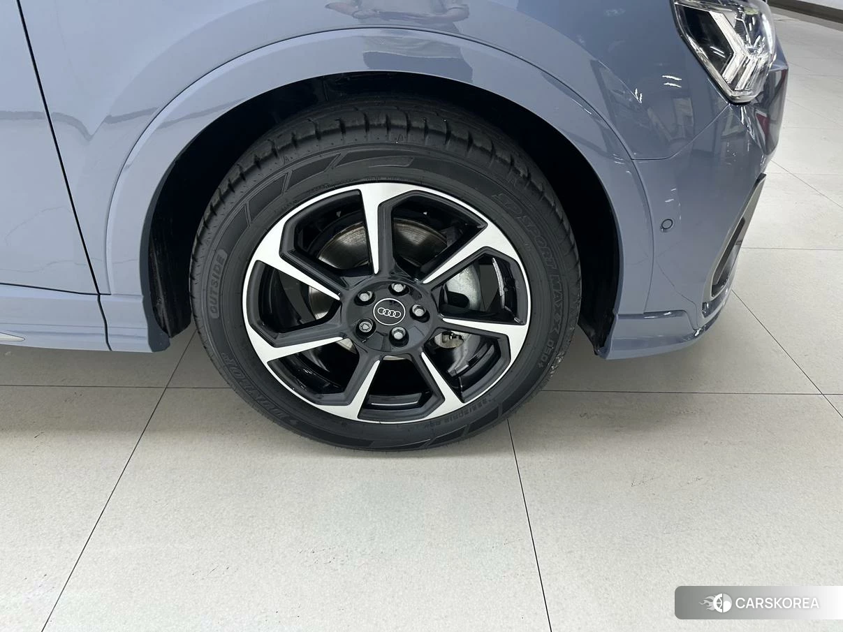 Audi Q3 id 4454014 из Китая 7