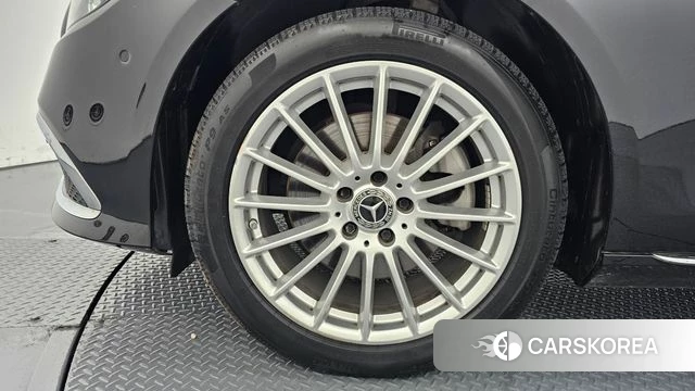Mercedes-Benz E-Class W213 id 4645805 из Кореи 27