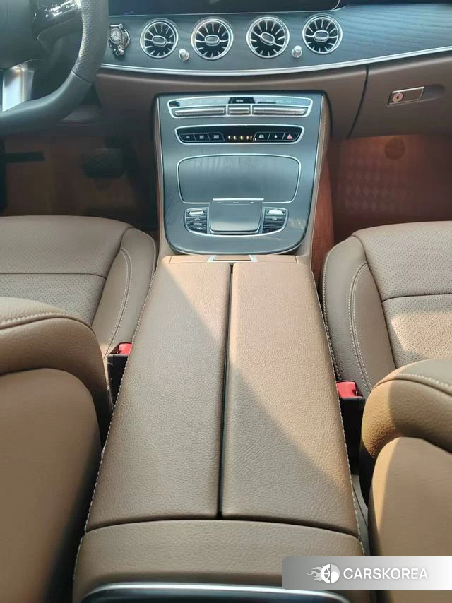 Mercedes-Benz E-class id 4256830 из Китая 16