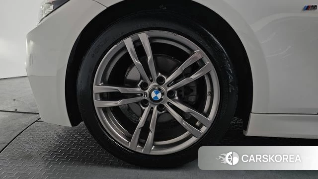 BMW 3 Series (F30) id 3905599 из Кореи 14