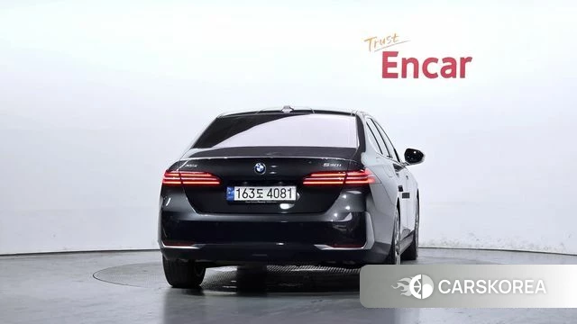 BMW 5 Series (G60) id 4696292 из Кореи 27