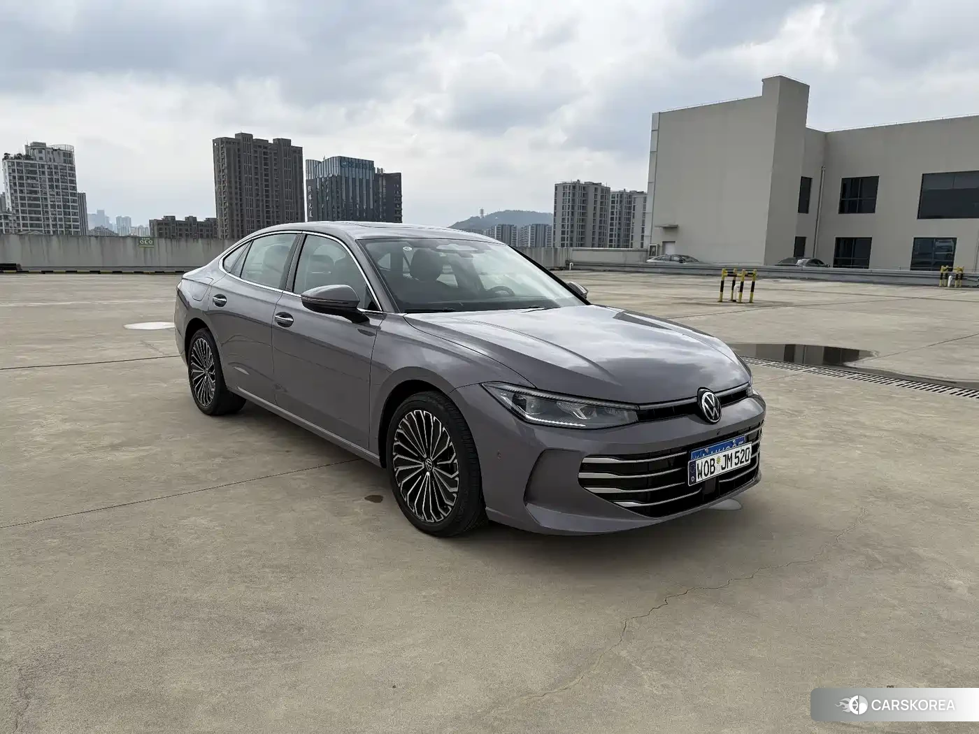 Volkswagen Passat id 4546155 из Китая 12