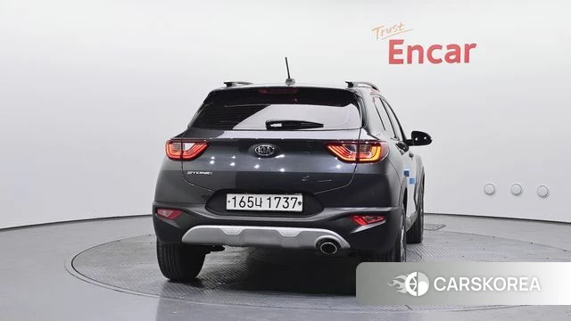 Kia Stonic id 3925153 из Кореи 14