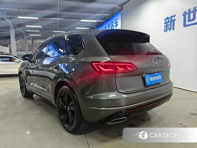 Volkswagen Touareg id 4260063 из Китая 11