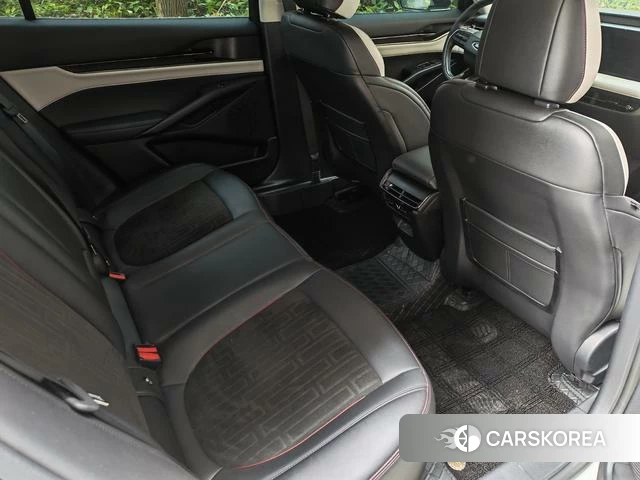 Ford Mondeo id 4380627 из Китая 8