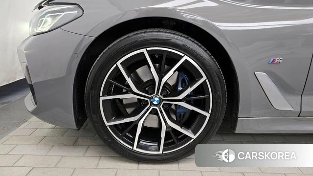 BMW 5 Series (G30) id 3813125 из Кореи 14