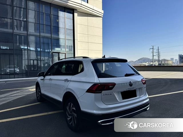 Volkswagen Tiguan L id 4273104 из Китая 13