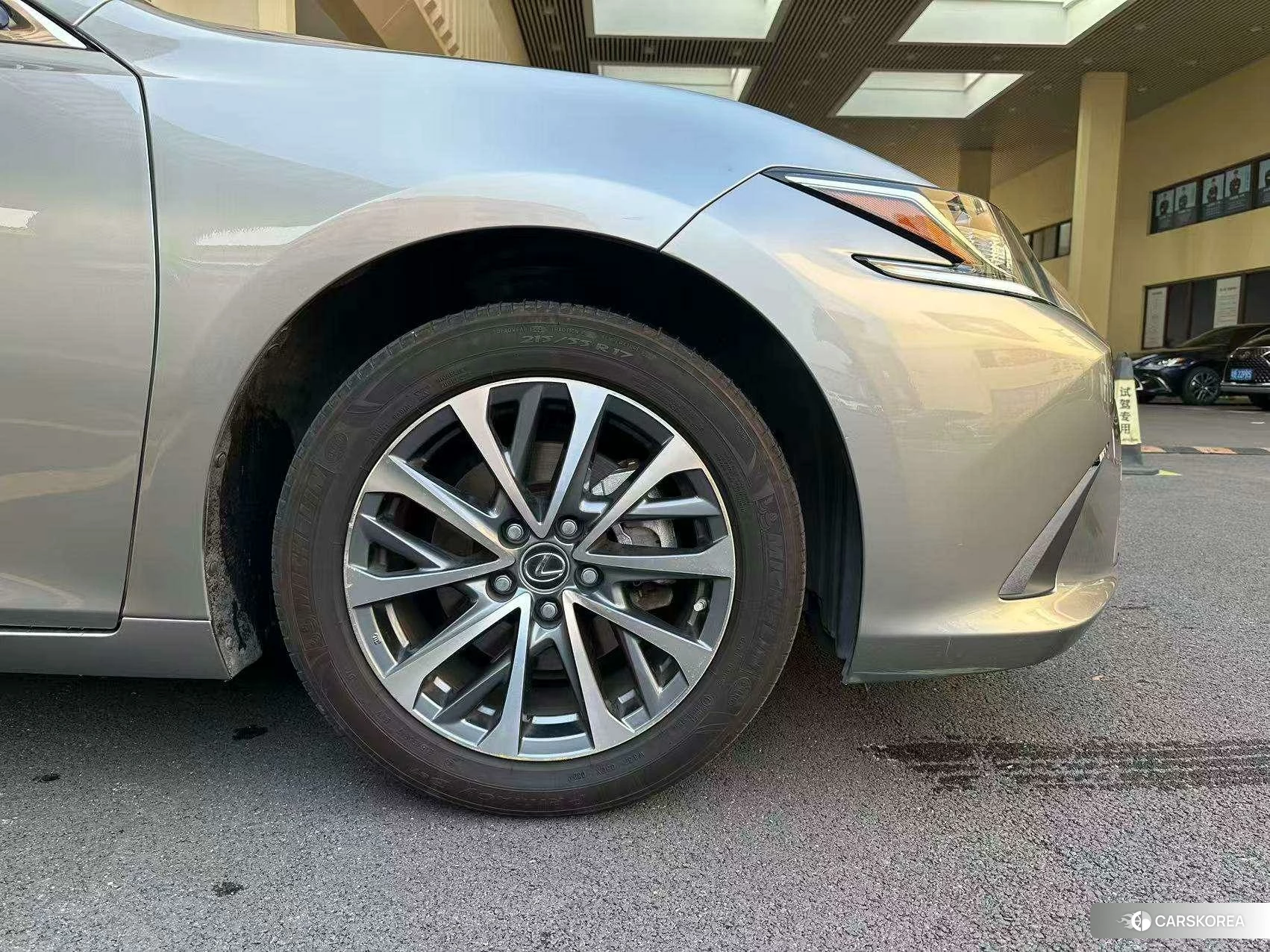 Lexus ES id 4510833 из Китая 9