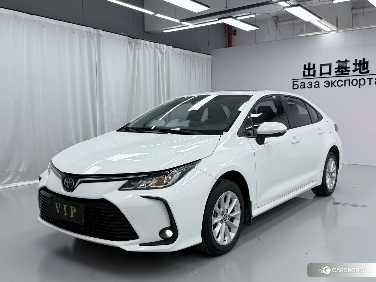 Toyota Corolla 2023 Белый из Китая, фото 4