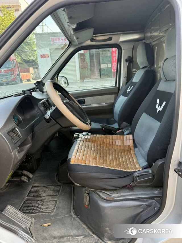 Wuling Automobile Wuling EV50 2020 Серебристо-серый из Китая, фото 4