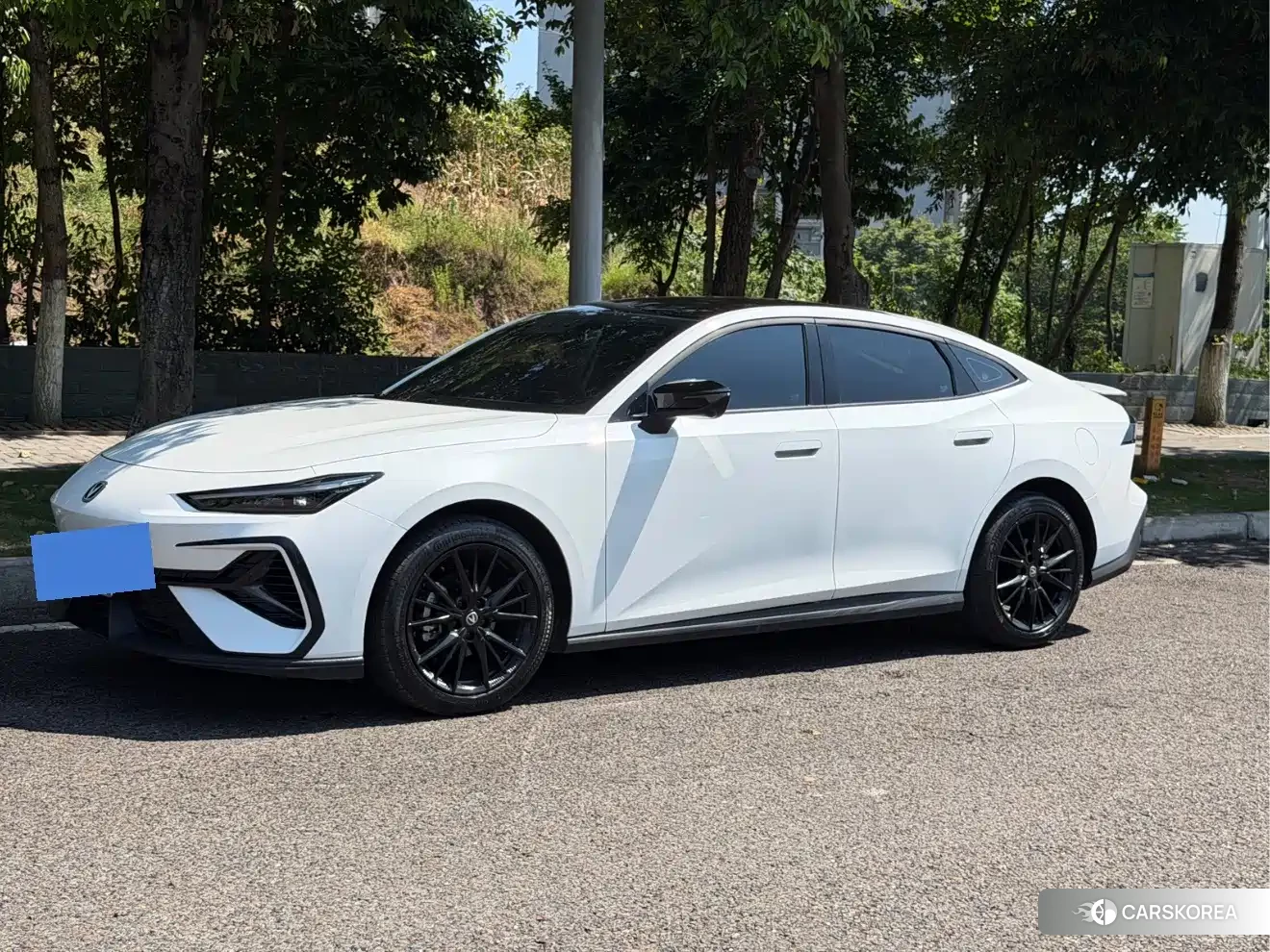 Chang'an UNI-V 2025 Белый из Китая, фото 4
