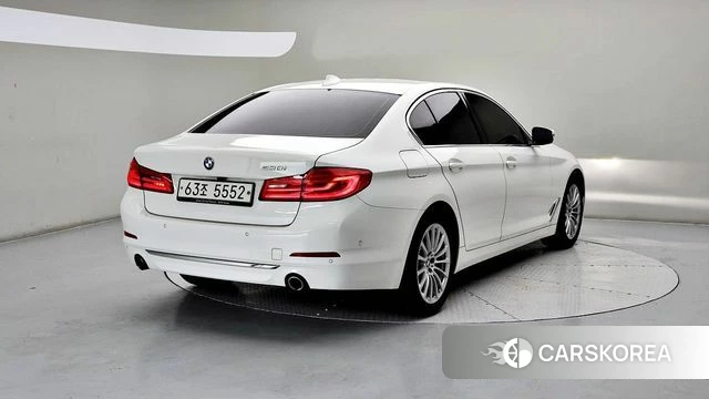 BMW 5 Series (G30) id 4737271 из Кореи 14
