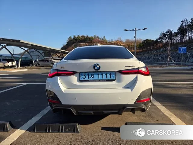 BMW i4 2022 Белый из Кореи, фото 6