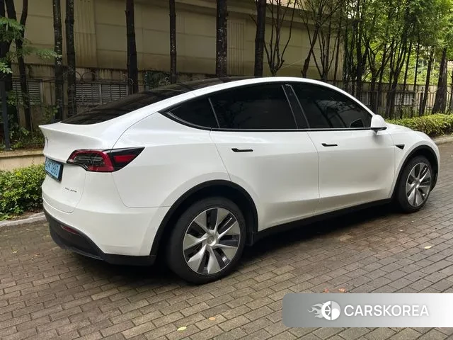 Tesla Model Y 2022 Белый из Кореи, фото 4