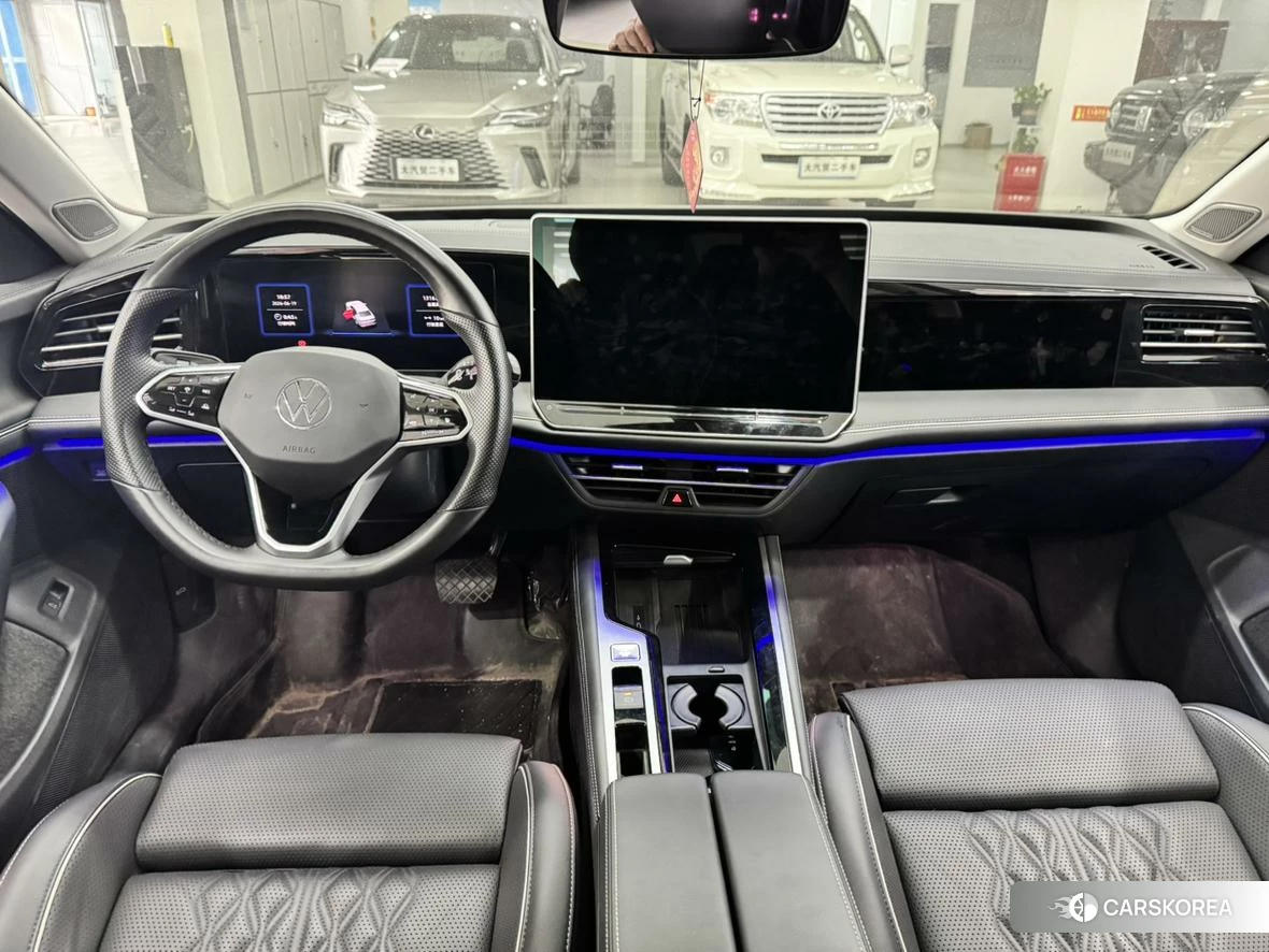 Volkswagen Magotan 2024 Черный из Китая, фото 5