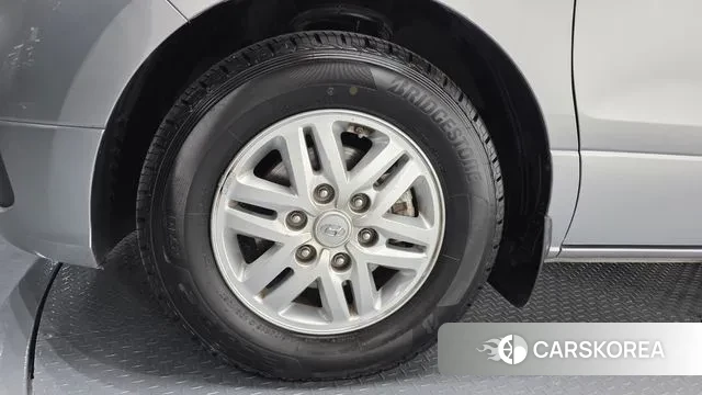 Hyundai The New Grand Starex id 3748459 из Кореи 14