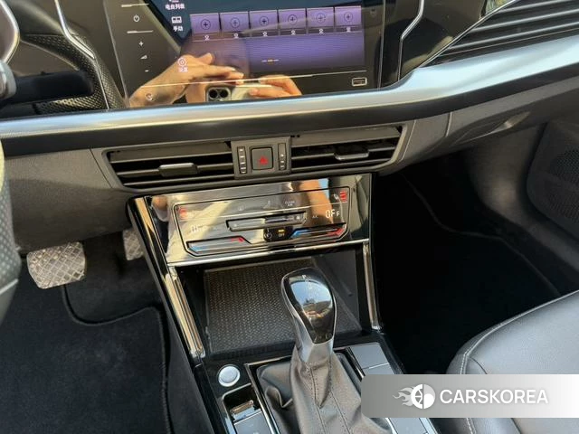Volkswagen Passat id 4299448 из Китая 17