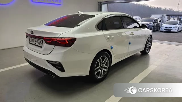 Kia Come New K3 id 3489697 из Кореи 14