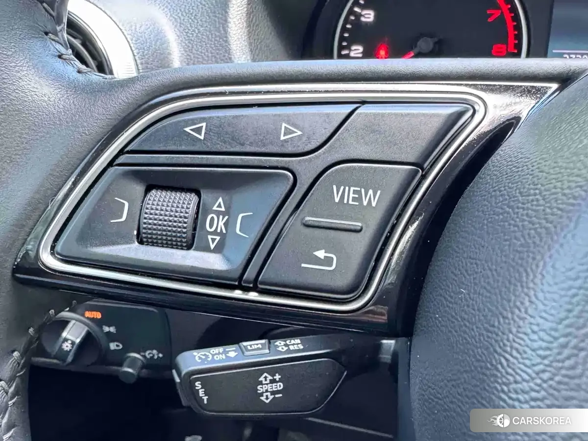 Audi Q2L id 4679870 из Китая 34